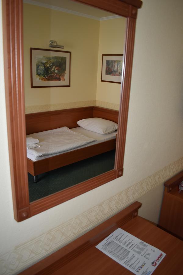 Bed and Breakfast Paprika Panzio Hegyeshalom Esterno foto