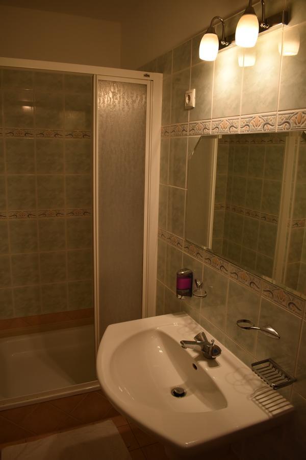Bed and Breakfast Paprika Panzio Hegyeshalom Esterno foto